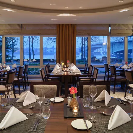 Dorint Hotel 4*
