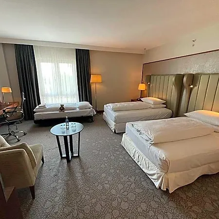 Dorint Hotel 4*
